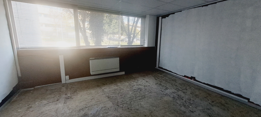 To Let commercial Property for Rent in Bo Oakdale Western Cape